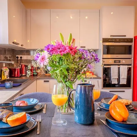 New 2 Bedroom Daire Limasol