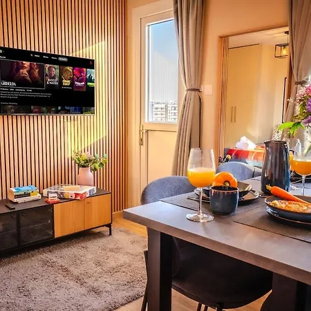 New 2 Bedroom Διαμέρισμα *