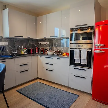 New 2 Bedroom