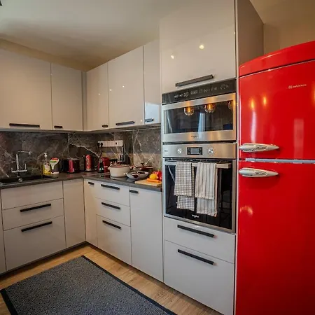 New 2 Bedroom